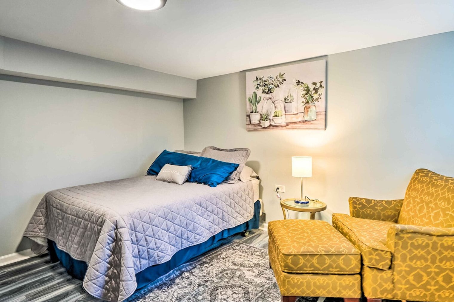 Building Photo - 7931 S Eberhart Ave