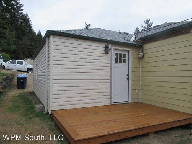 Building Photo - 2 br, 1 bath House - 435 Windsor Way NE