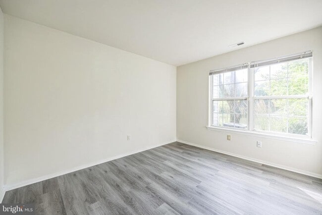 Building Photo - 905 Rabbit Run Rd