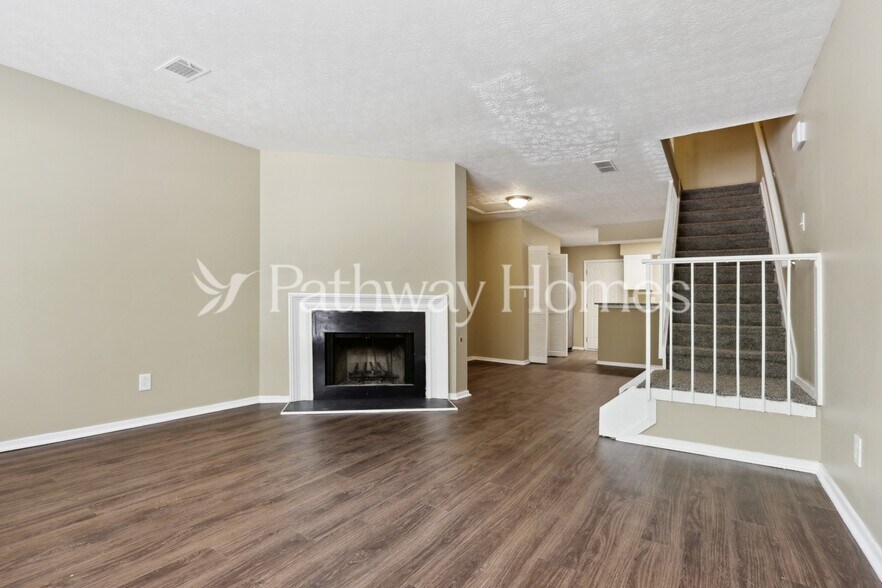 Building Photo - 478 Prince of Wales