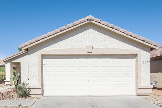 Building Photo - 12622 W Bloomfield Rd