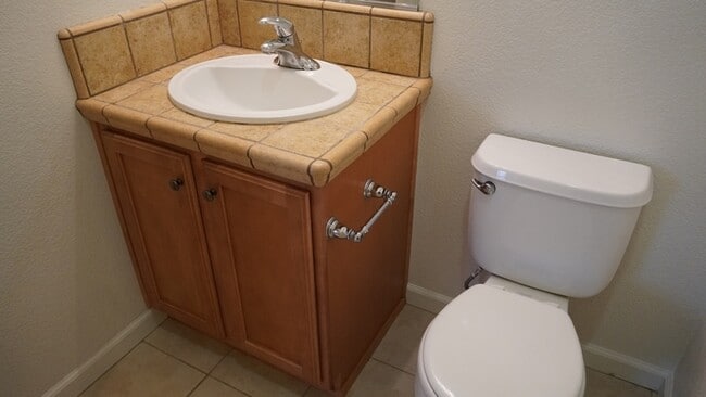 Building Photo - Spacious 3 bedroom 2 bath home in Rancho Cordova!!