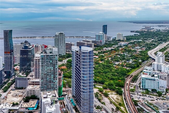 Building Photo - 801 S Miami Ave