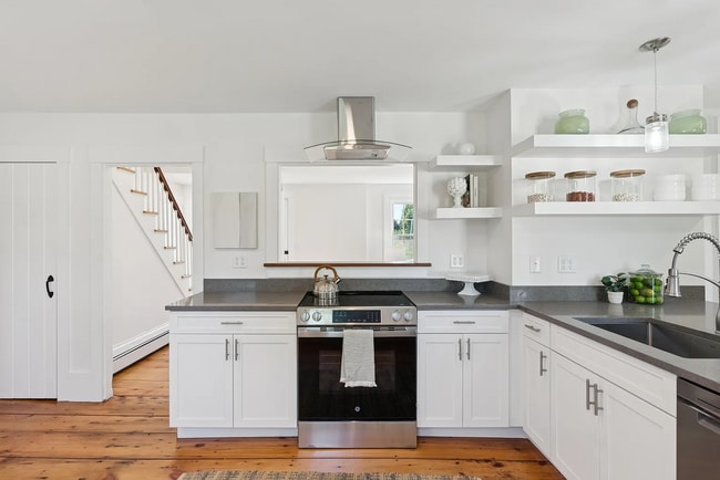 Building Photo - Modern Comfort Meets Country Charm in Cumberland