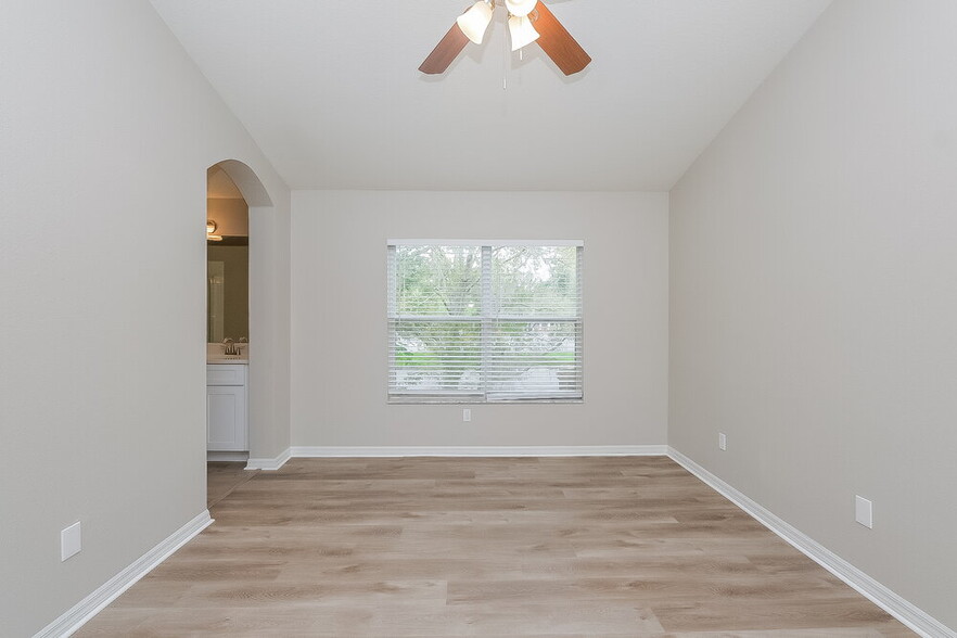 Building Photo - 10608 Marlington Pl