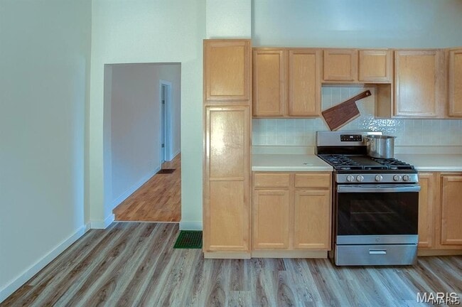 Building Photo - 126 S Meridian Rd