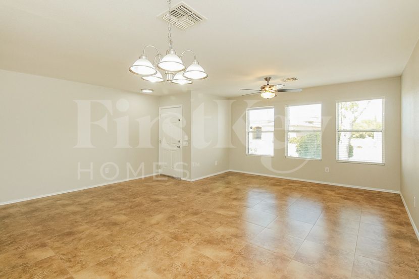 Building Photo - 5878 E Cedarbird Dr