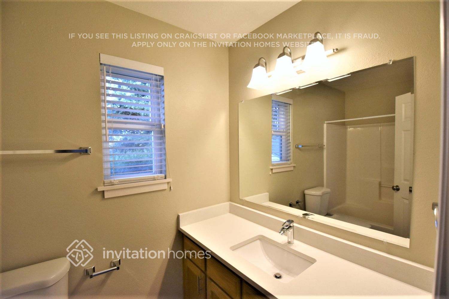 Building Photo - 15435 Chestnut Dr SE