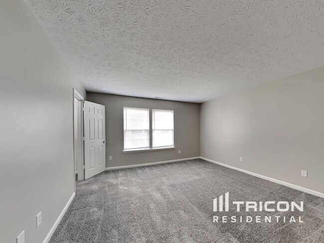 Building Photo - 10727 Snowdrop Way