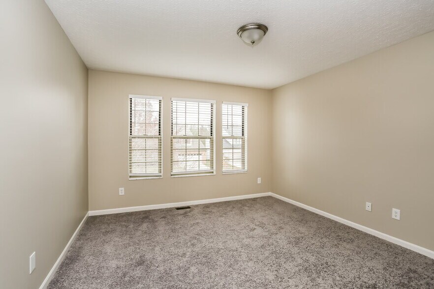 Building Photo - 5815 Castleknock Rd