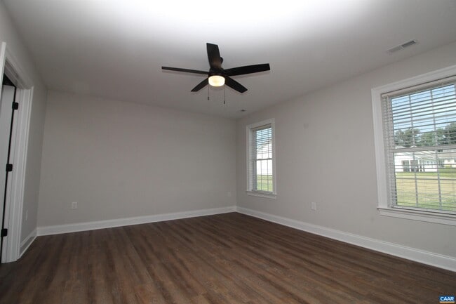 Building Photo - 179 Langley Dr
