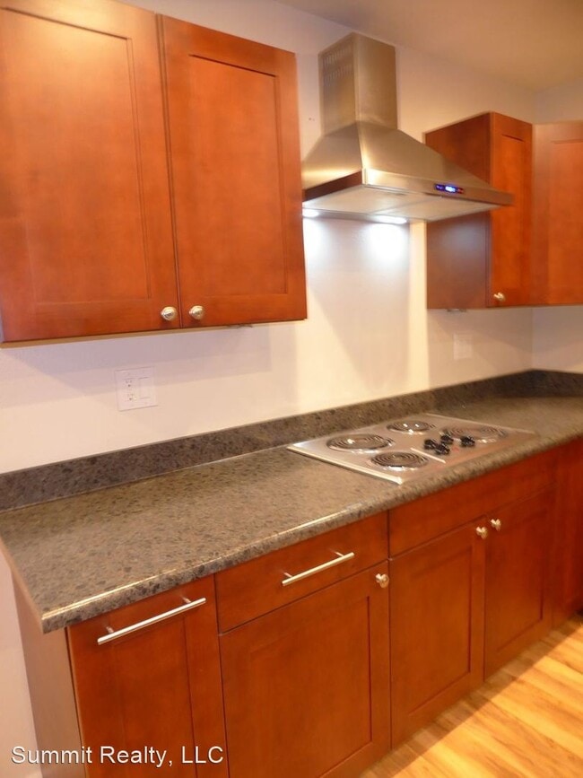 Building Photo - 4 br, 3 bath House - 4319 Conifer Lane