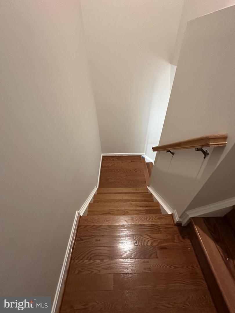 Building Photo - 8077 Sebon Dr