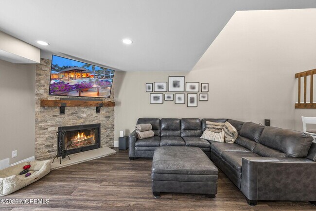 Building Photo - 19 Rambling Meadow Ct