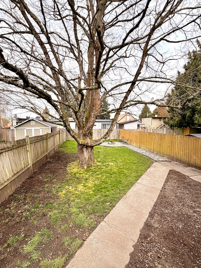 Building Photo - Rare Find! Private Yard + Firepit | Upstairs 1BR with Separate Entrance