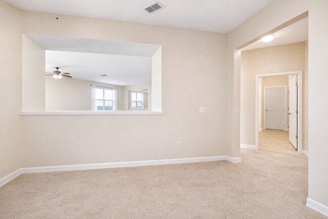 Building Photo - 3 Bedroom 2 Bath with a flex space in Stevens Plantation