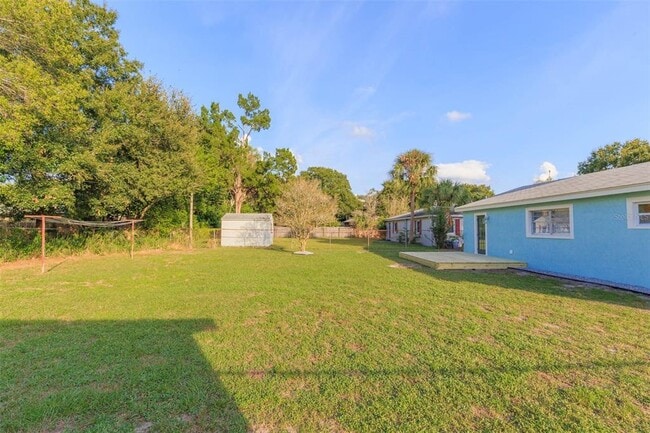 Building Photo - 3911 W Tyson Ave