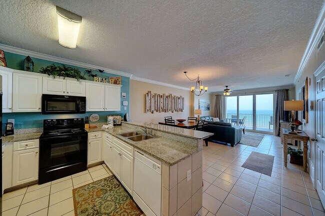 Building Photo - 10625 Front Beach Rd