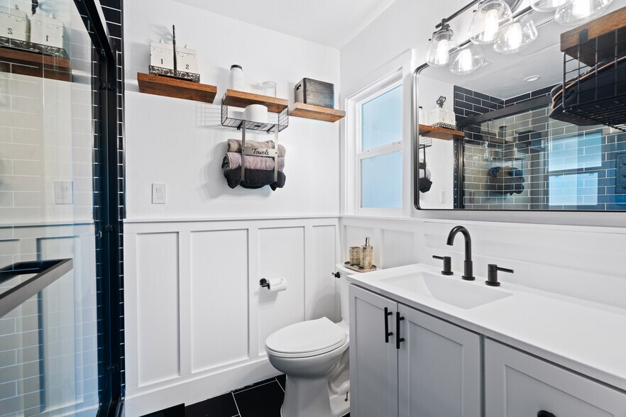 Building Photo - 3689 Suzanne Way