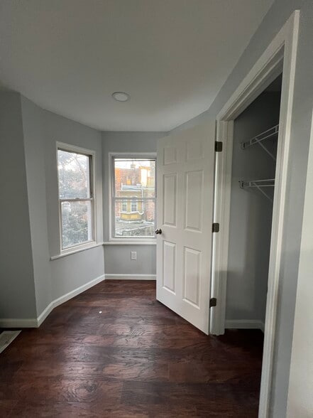 Building Photo - 3820 Hamilton St