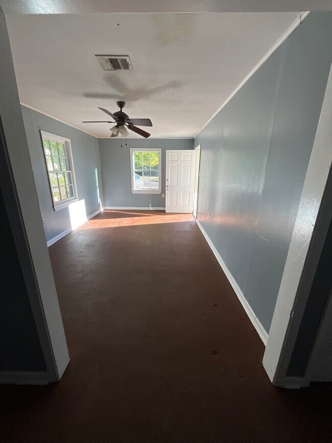 Building Photo - 4011 Myrtle St