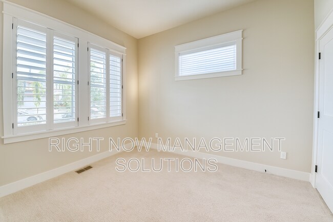 Building Photo - 4113 W Gray Fox St