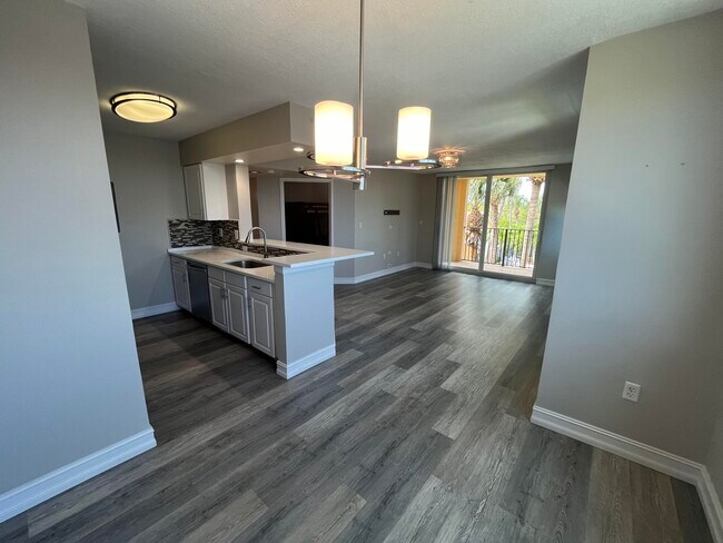 Building Photo - 1200 Scotia Dr
