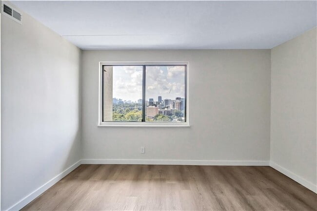 Building Photo - 2460 Peachtree Rd