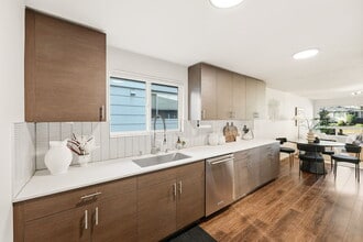 Building Photo - 7922 9th Ave SW