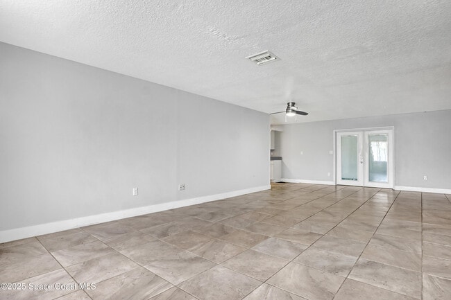Building Photo - 151 Coconut Dr