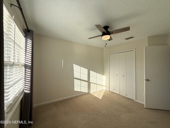 Building Photo - 3785 Union Pacific Dr E