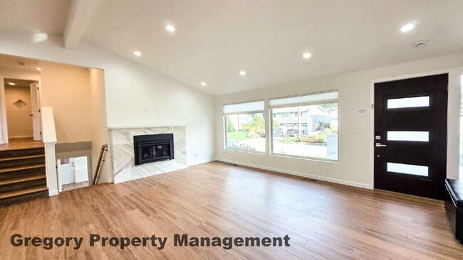 Building Photo - 117 154th Pl NE