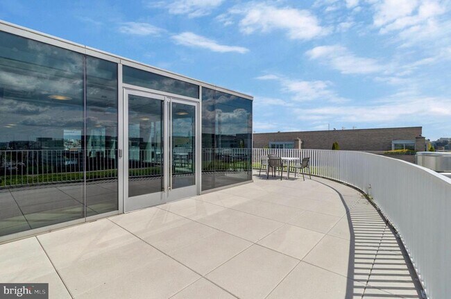 Building Photo - 1111 24th St NW