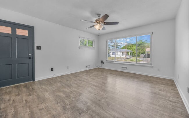 Building Photo - 8308 Nathan Ave