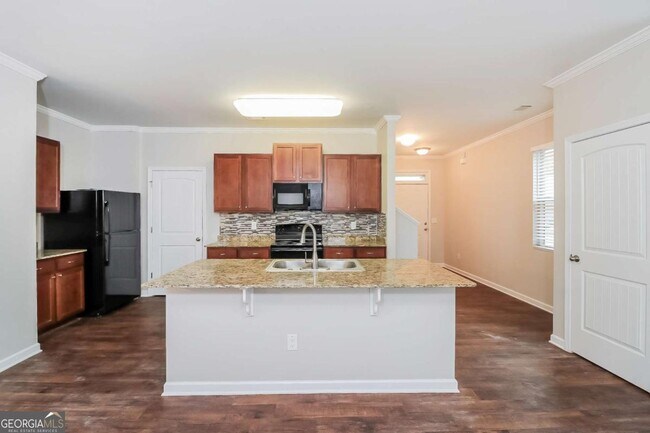 Building Photo - 2895 S Hills