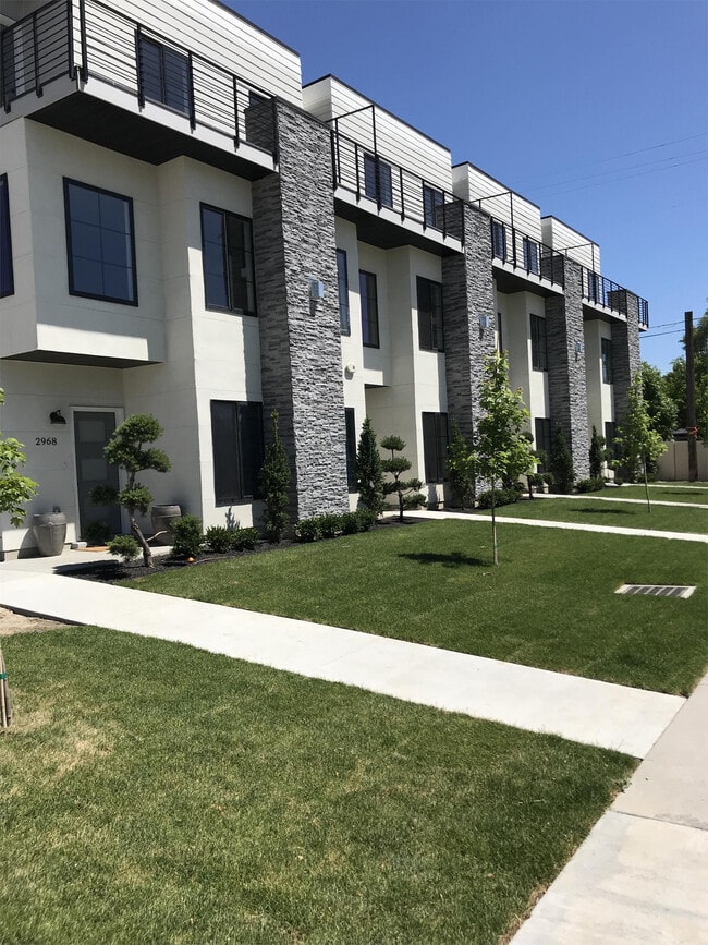 Building Photo - 2968 Richmond View Ct