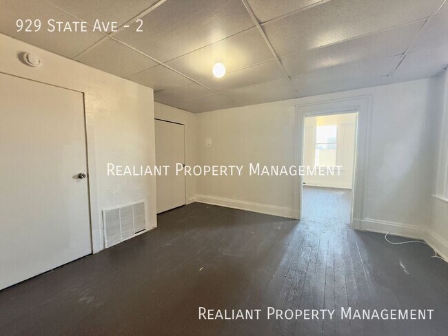 Building Photo - 929 State Ave