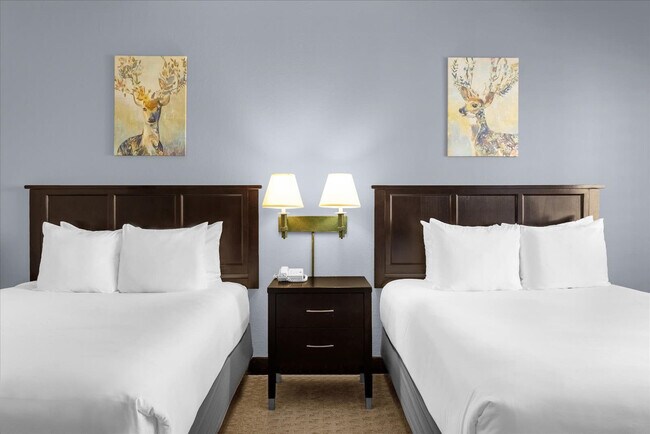 Building Photo - 7601-7601 Canada Ave