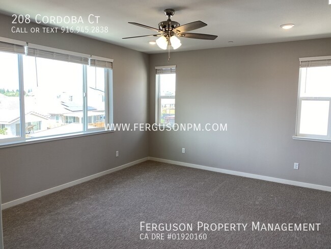Building Photo - 208 Cordoba Ct