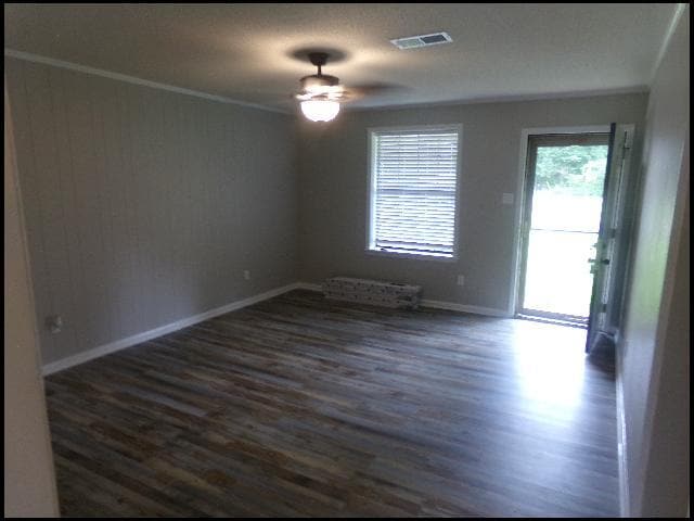 Building Photo - 13 Pheasant Run Dr