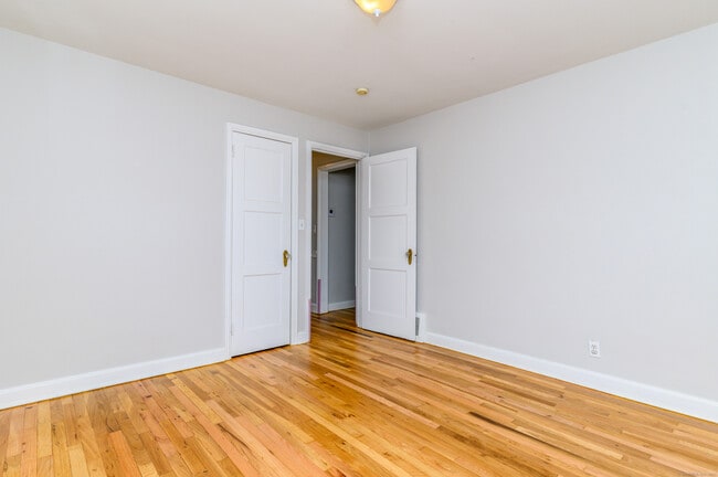 Building Photo - 51 Fortuna Dr