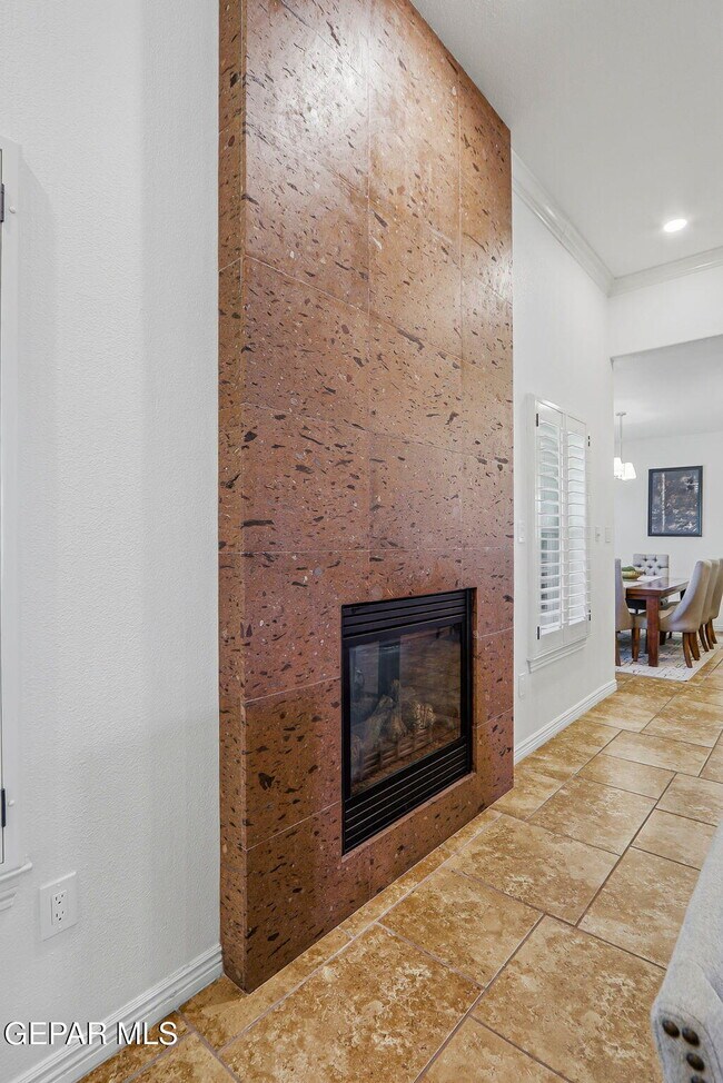 Building Photo - 7417 Gulf Creek Dr