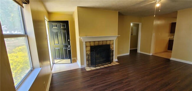 Building Photo - 103 Westland Ct SW