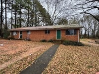 Building Photo - 2/1 outside city limits of Shelby, NC