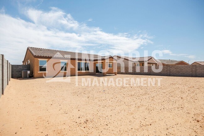 Building Photo - Beautiful Brand New Home with a View