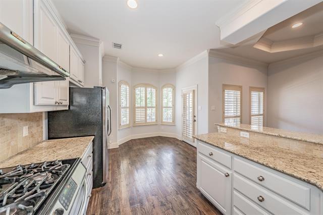 Building Photo - 18119 Frankford Lakes Cir