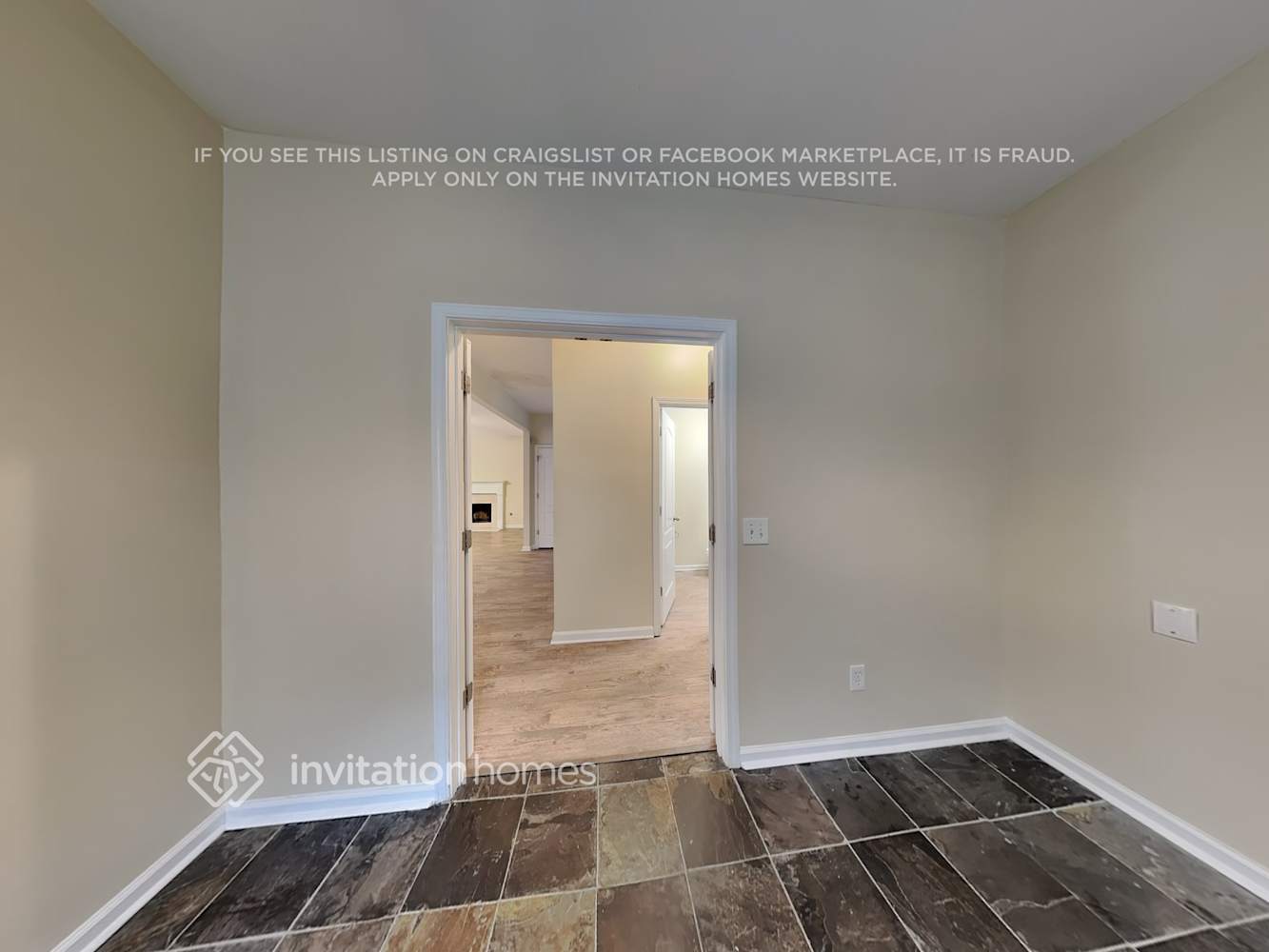 Building Photo - 2420 Brighton Ct