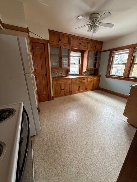 Kitchen with Original Cabinets - 2534 N 61st St
