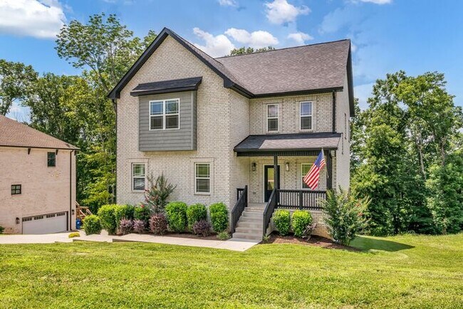 Building Photo - 420 Stonemeadow Rd