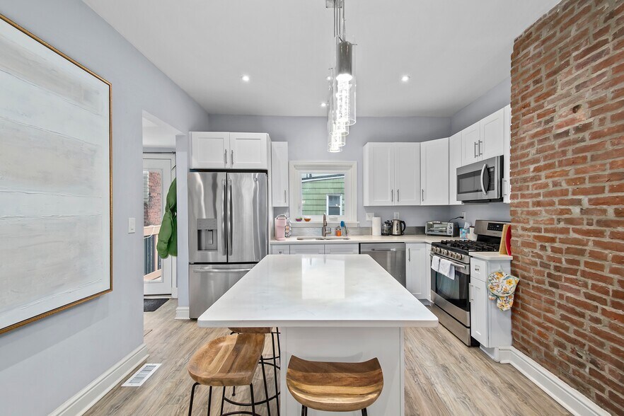 Building Photo - 3451 Denny St